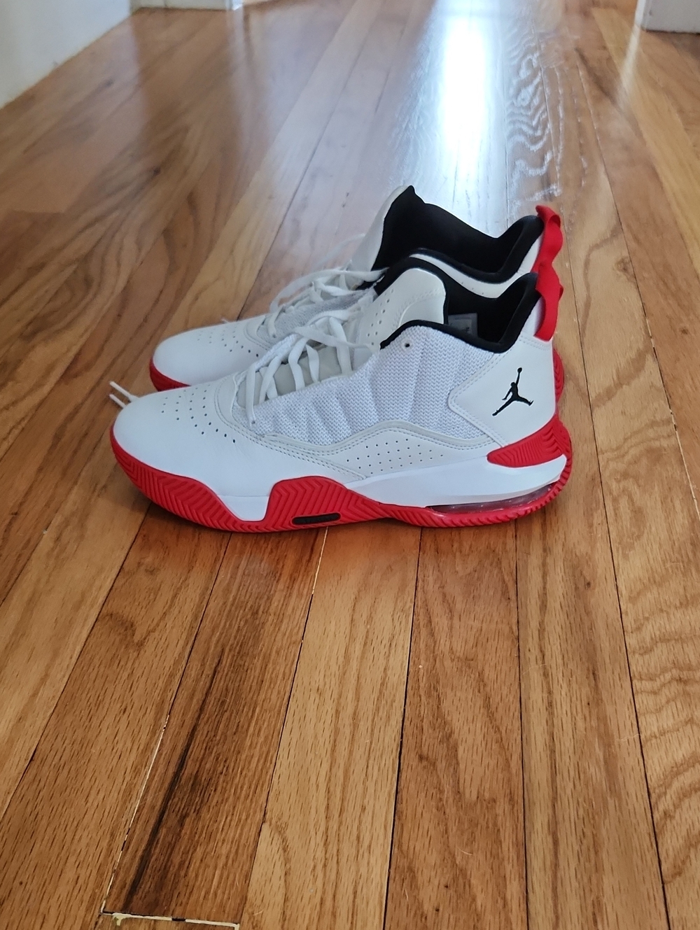 The Jordan Stay Loyal "White University Red Men's Size 8